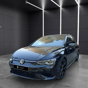 VOLKSWAGEN GOLF VIII R